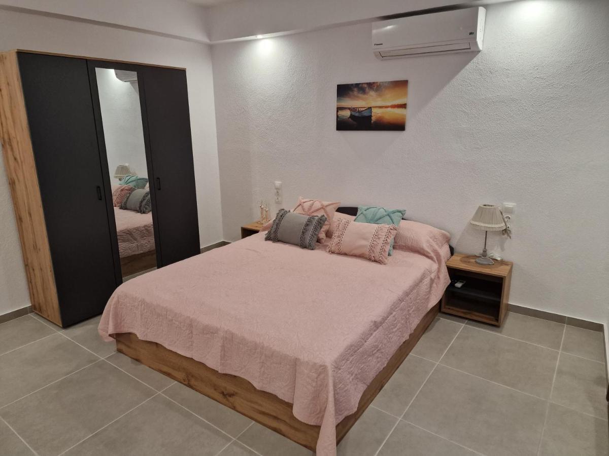 Το Στενάκι Apartment Skiathos Town Luaran gambar