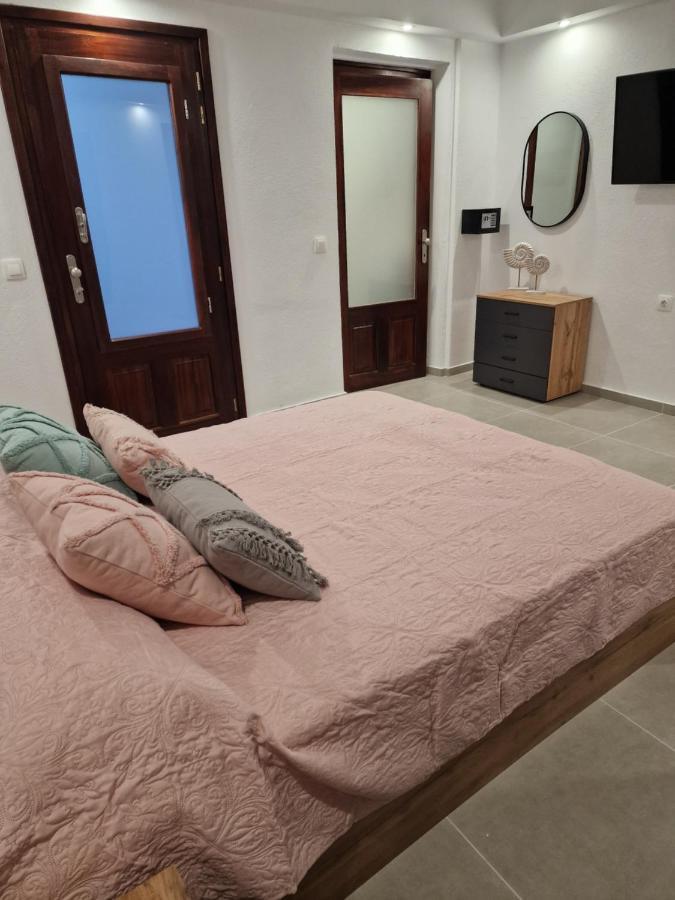 Το Στενάκι Apartment Skiathos Town Luaran gambar